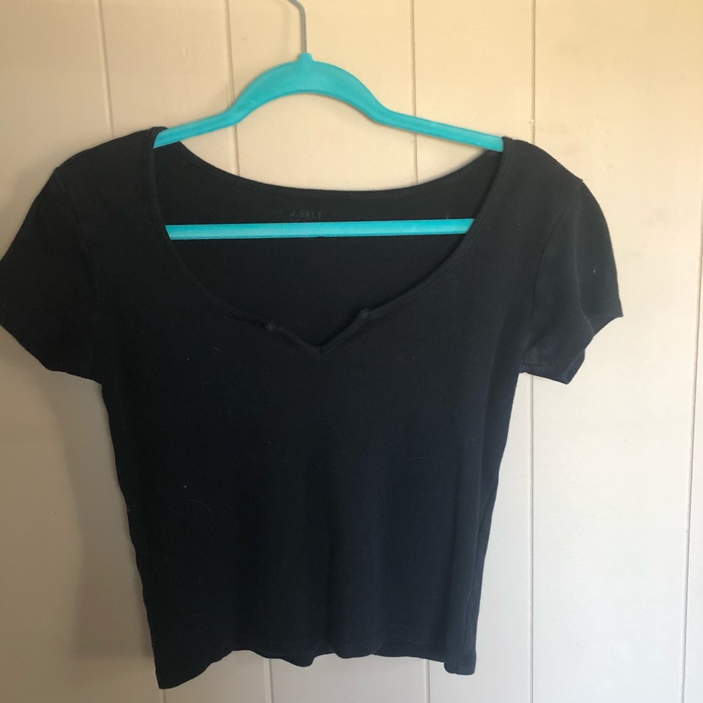 black crop top